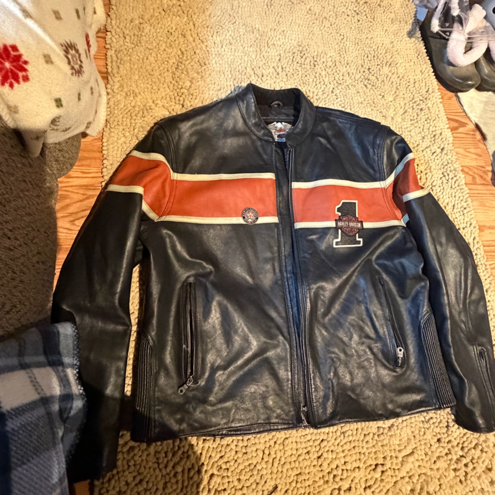 Vintage Women’s Harley-Davidson Authentic Leather Jacket size 2XL